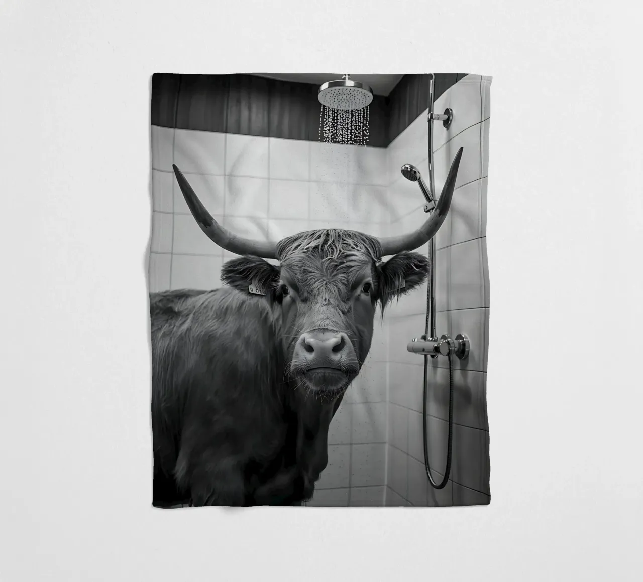 Mucca scozzese in bagno coperta in pile da Plain Thoughts