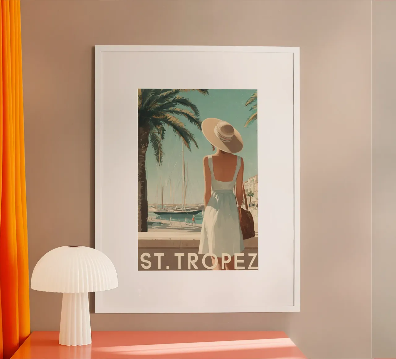 Poster di viaggio vintage di St.Tropez poster con telaio in alluminio da Vintage Travel Art