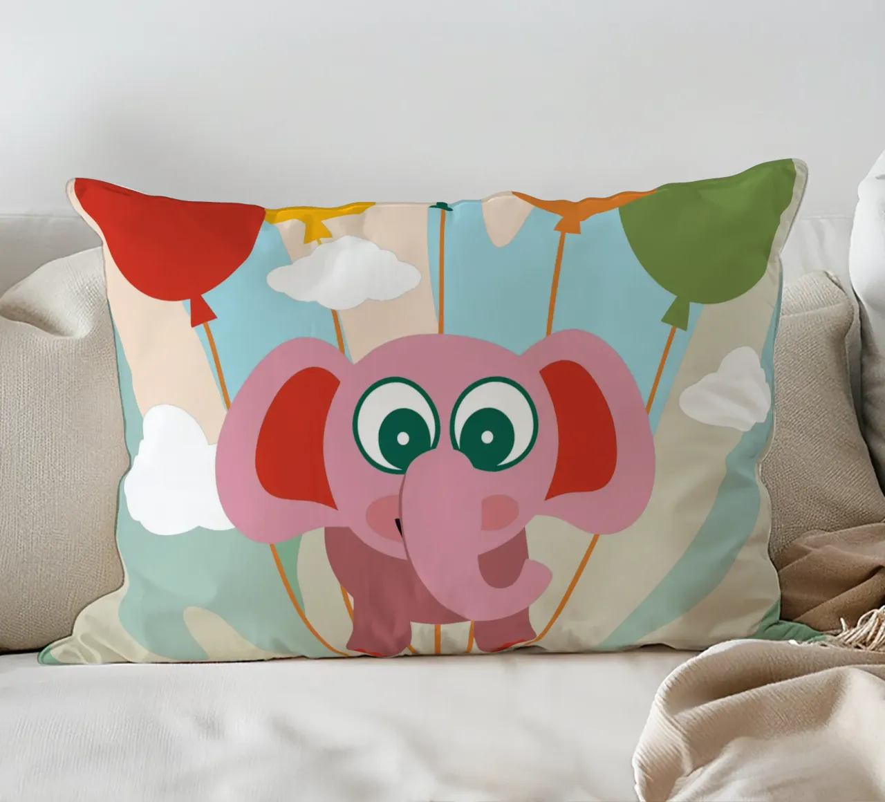 L'elefante vola con i palloncini cuscino da CUTE ANIMALS