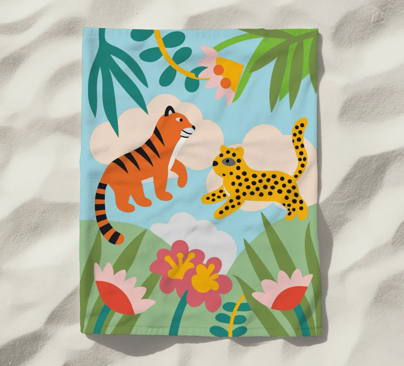 Tijger en panter strandhanddoek van CUTE ANIMALS