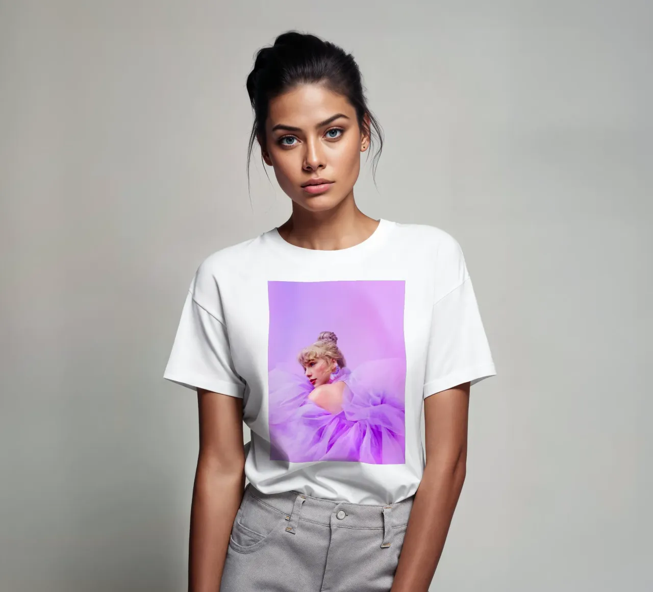 Taylor Swift Purple t-shirt da Musadad Shop