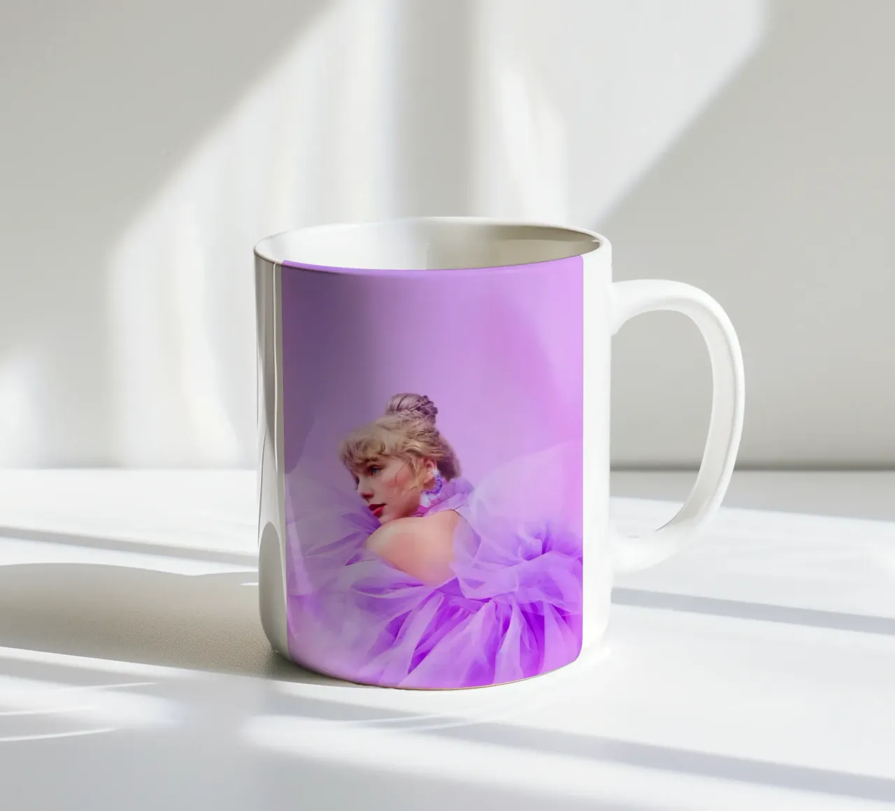 Taylor Swift Purple tazza in ceramica da Musadad Shop