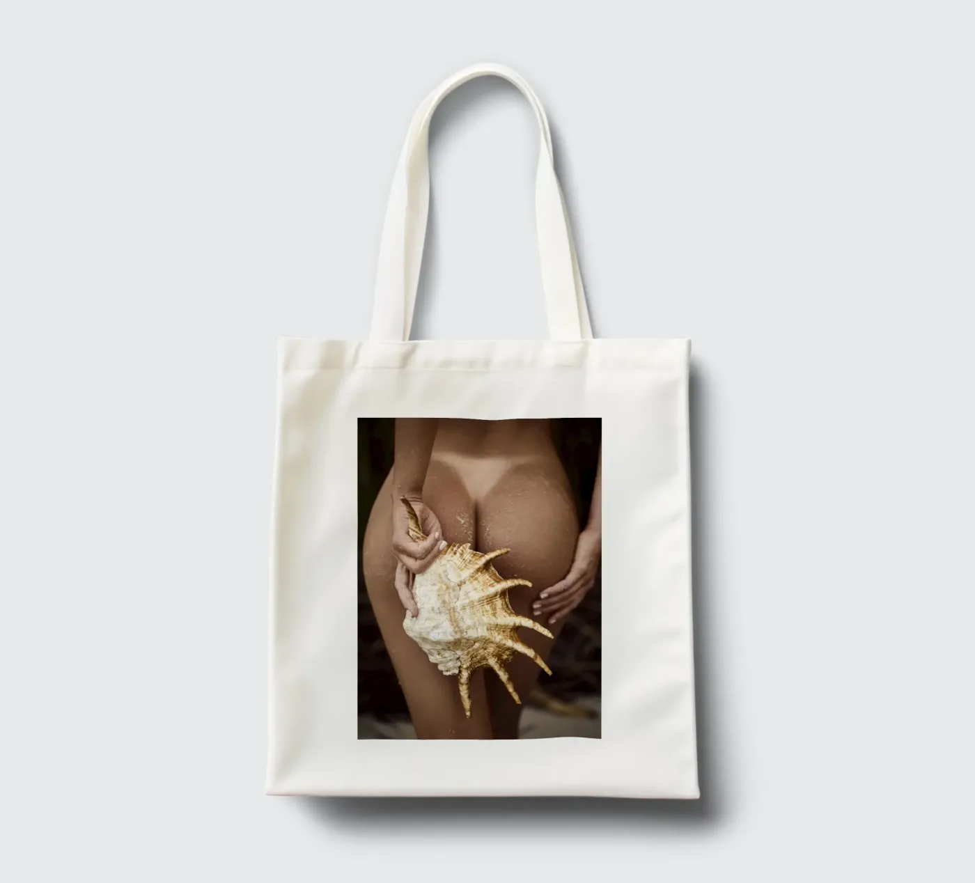 Seashell tote bag by Marie Bärsch