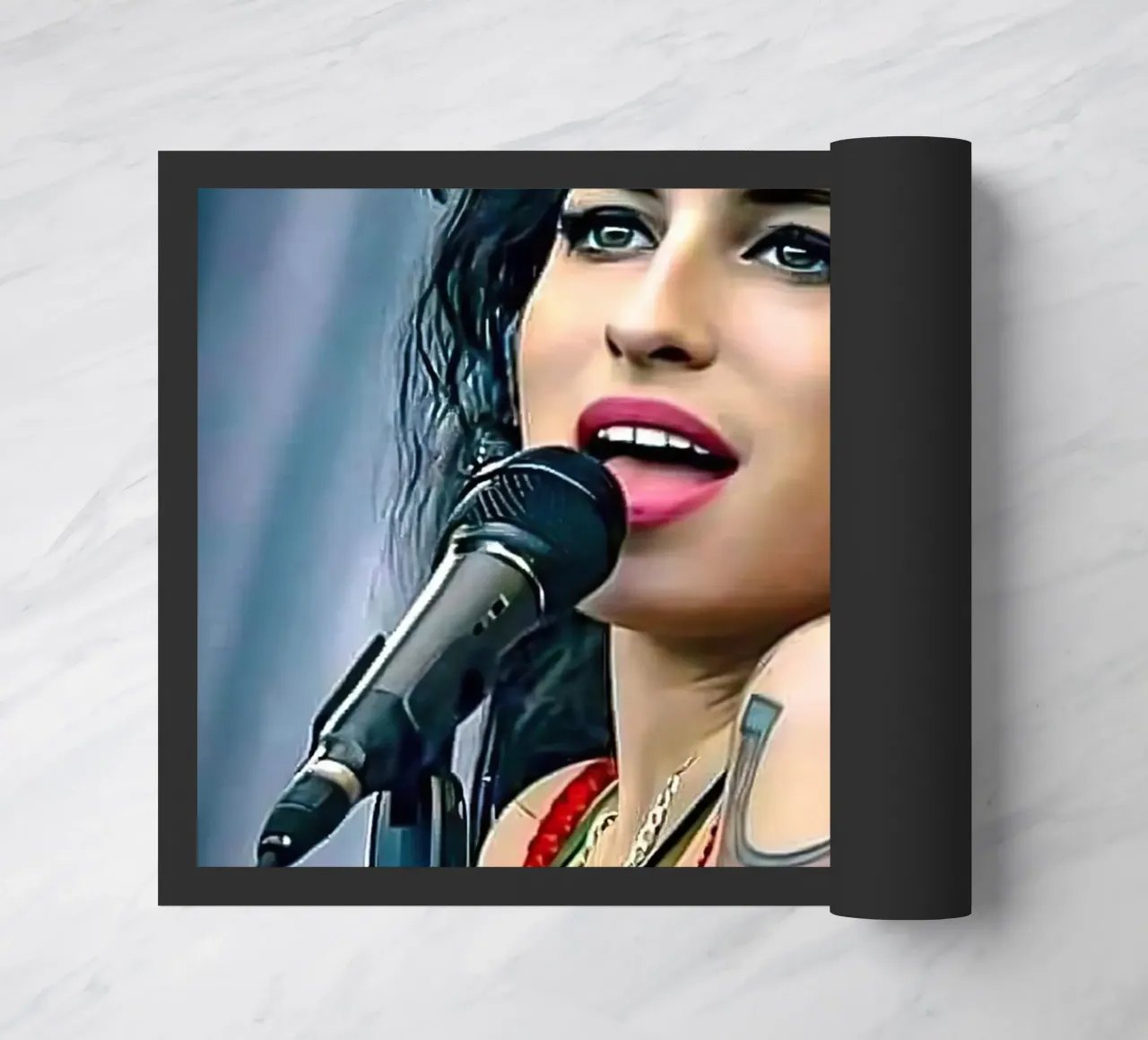 Amy Winehouse zerbino da Musadad Shop