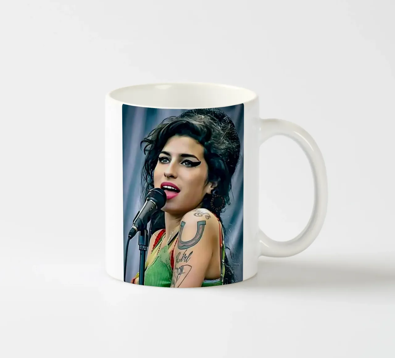 Amy Winehouse tazza in ceramica da Musadad Shop