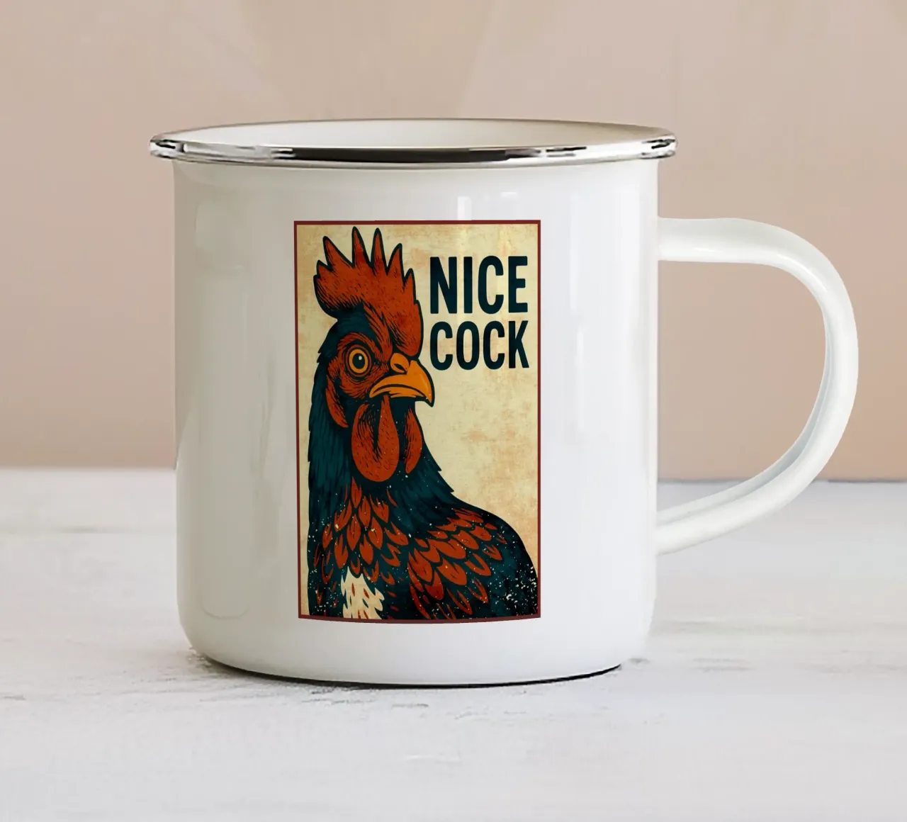 Netter Hahn Hahn Badezimmer Illustration Emaille Tasse von Drew Studio
