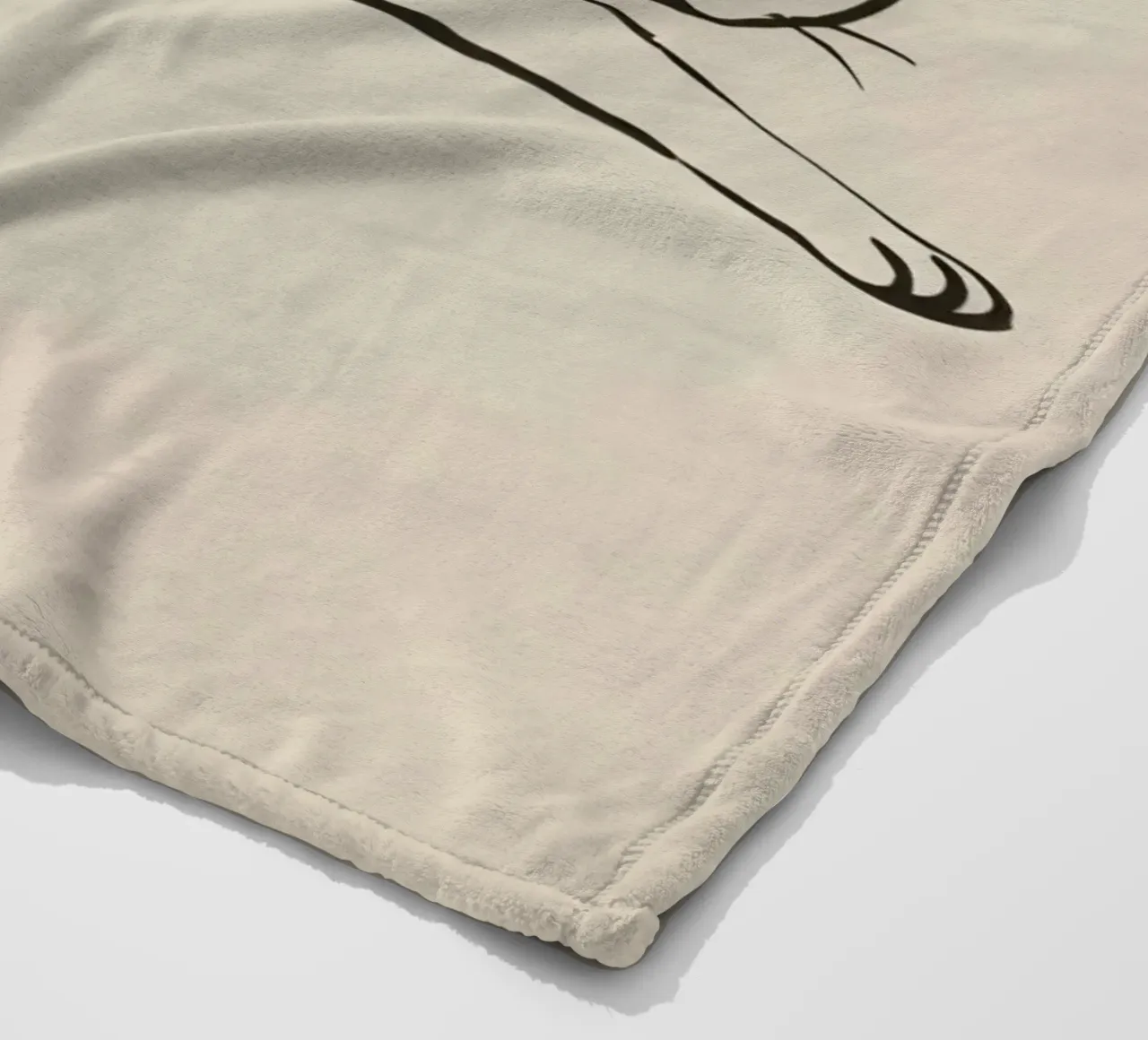 Gatto rilassato che riposa comodamente con gli occhi chiusi coperta in pile da DesignDoodle