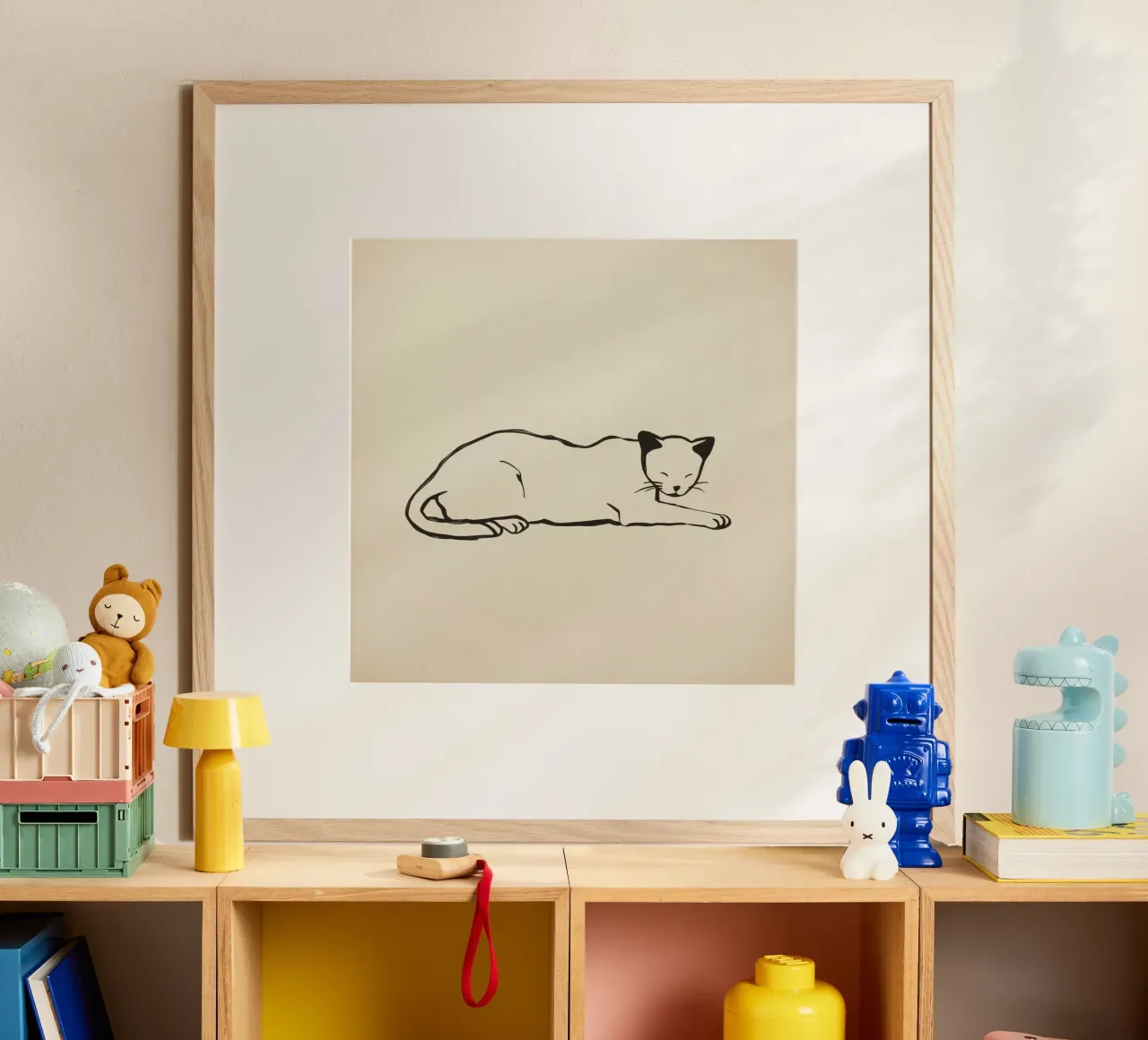 Gatto rilassato che riposa comodamente con gli occhi chiusi carta hahnemühle da DesignDoodle