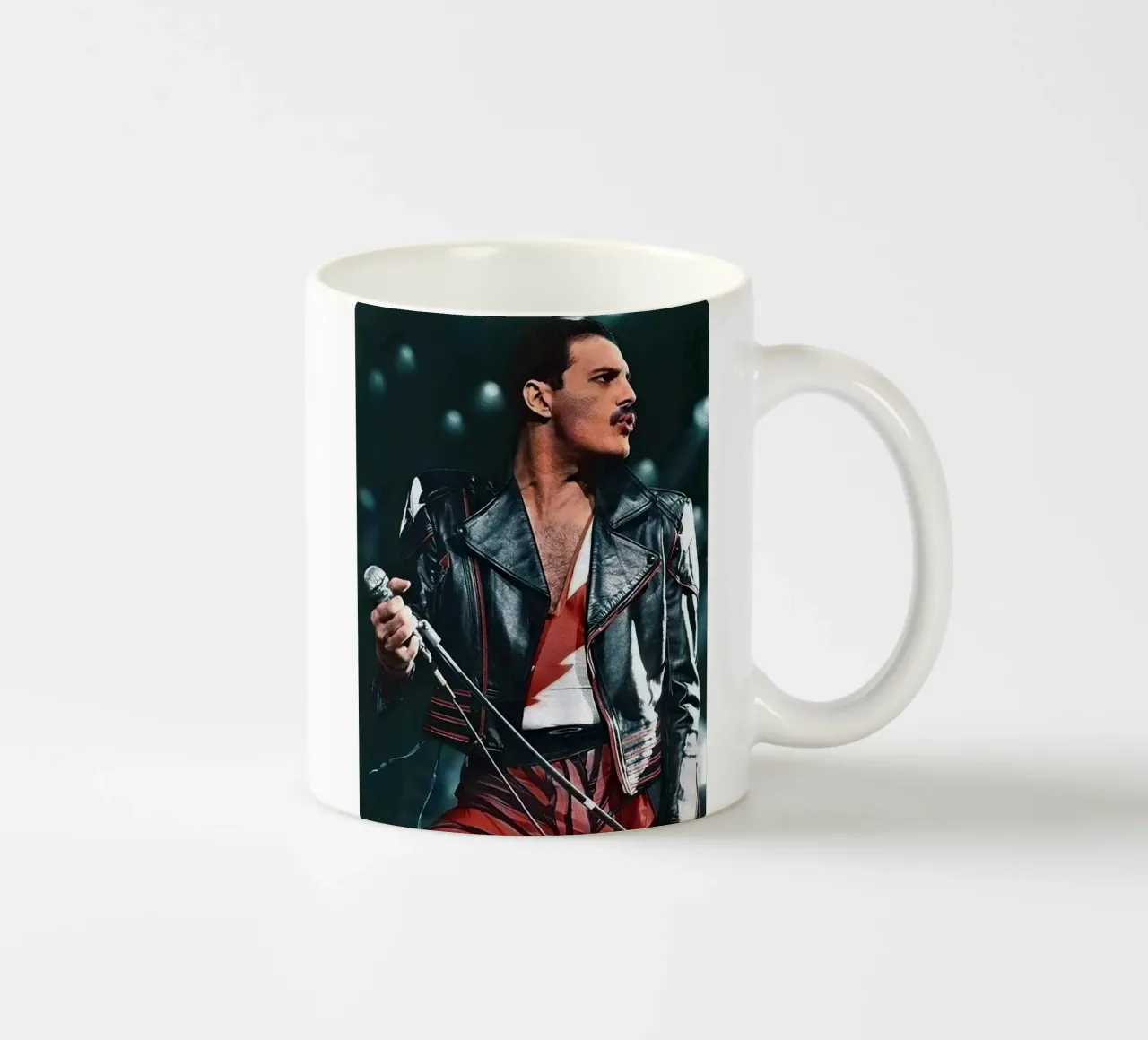 Freddie Mercury Singing tazza in ceramica da Musadad Shop