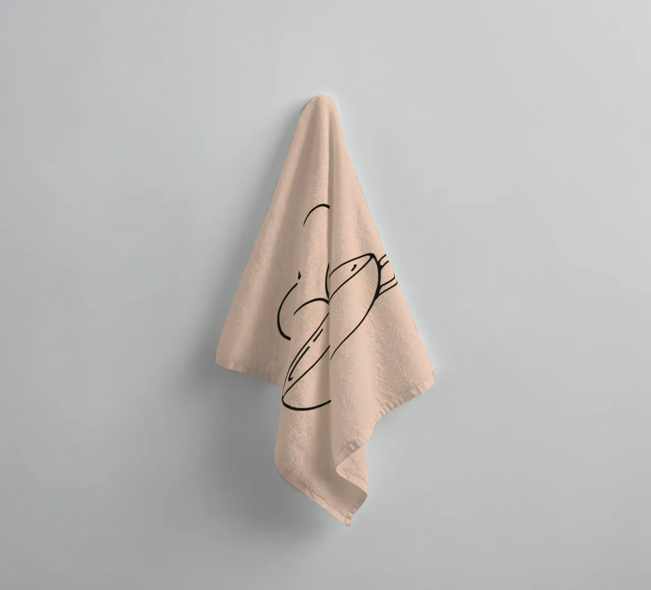 Tazza da caffè con vapore a forma di cuore su un semplice disegno pastello asciugamano da bagno da DesignDoodle