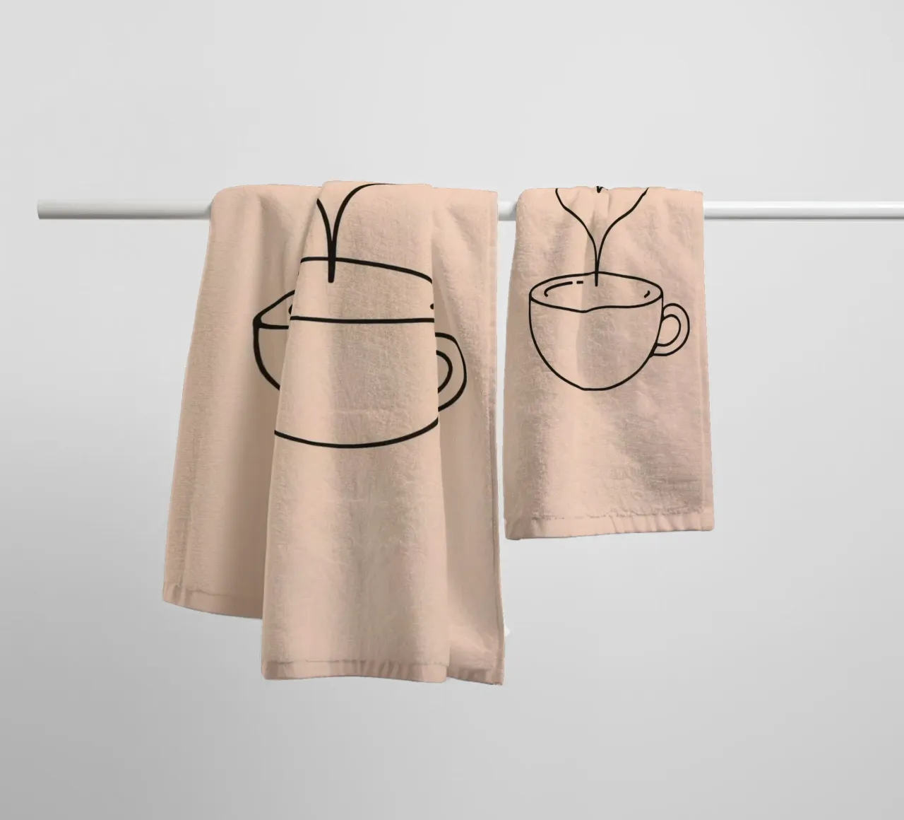 Tazza da caffè con vapore a forma di cuore su un semplice disegno pastello asciugamano da bagno da DesignDoodle