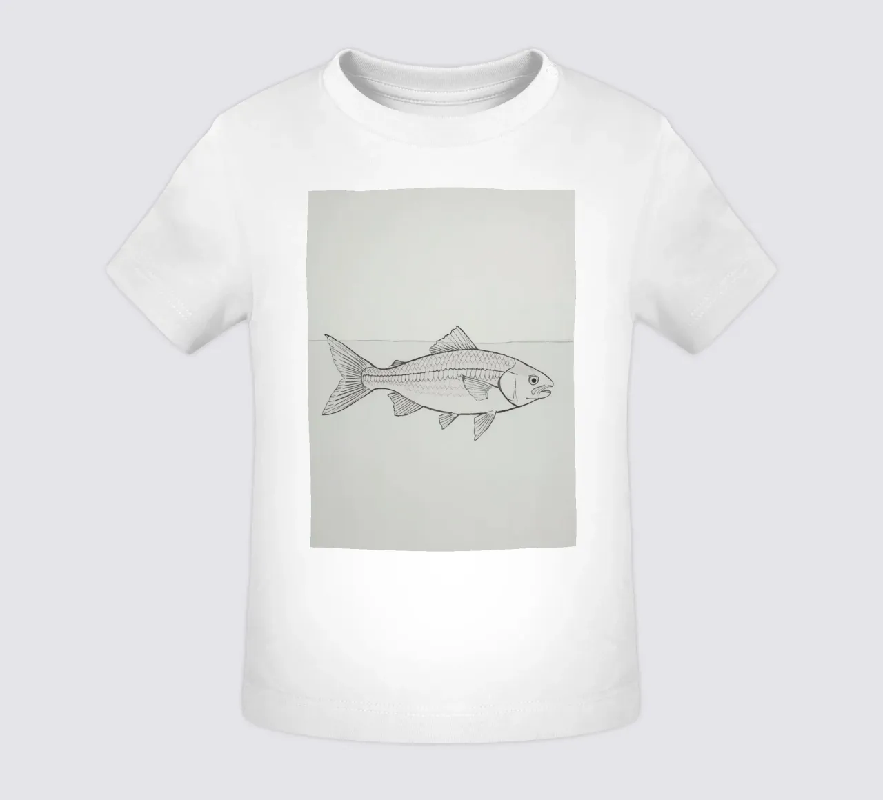 Pesce che nuota in un'area con acqua calma e sfondo semplice maglietta neonato da DesignDoodle