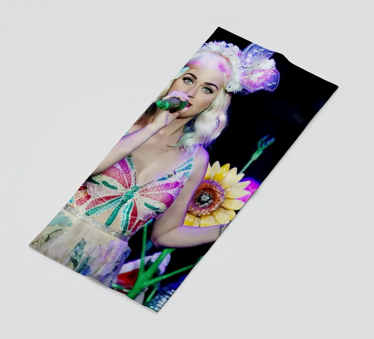 Katy Perry telo mare da Musadad Shop