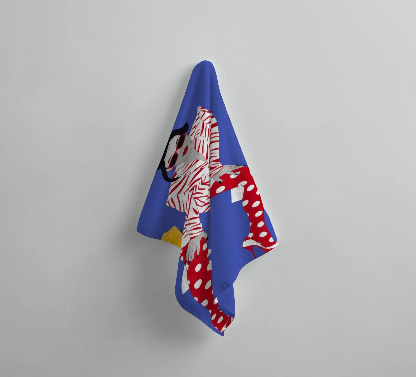 Dynamic Pattern Energy towel by Veil Maya