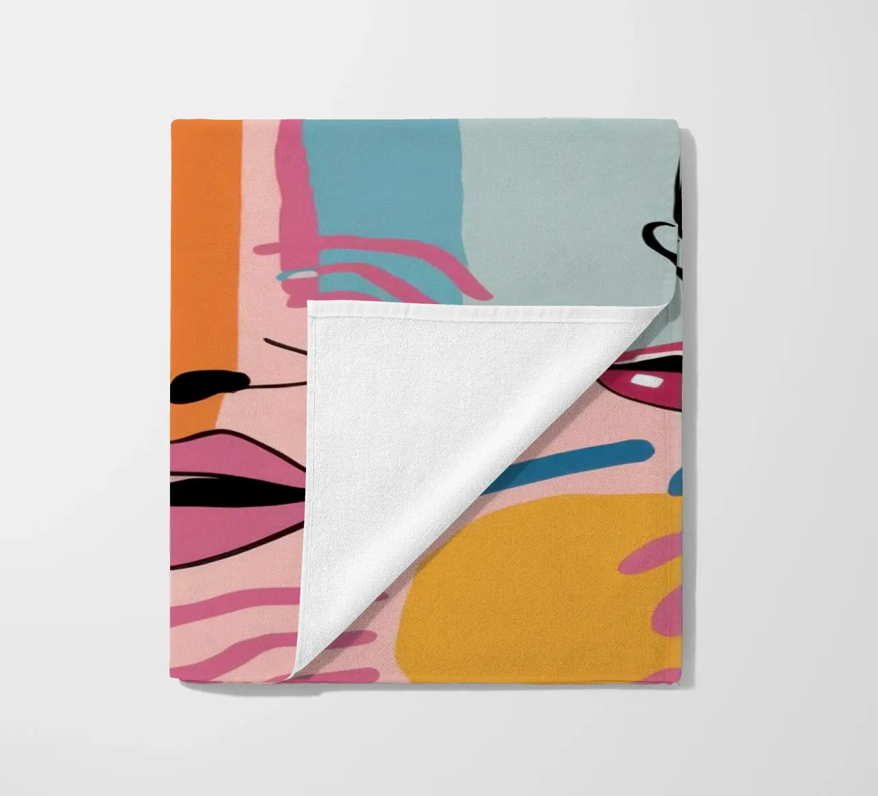 Gefragmenteerd gezicht Symfonie strandhanddoek van Bring Haven