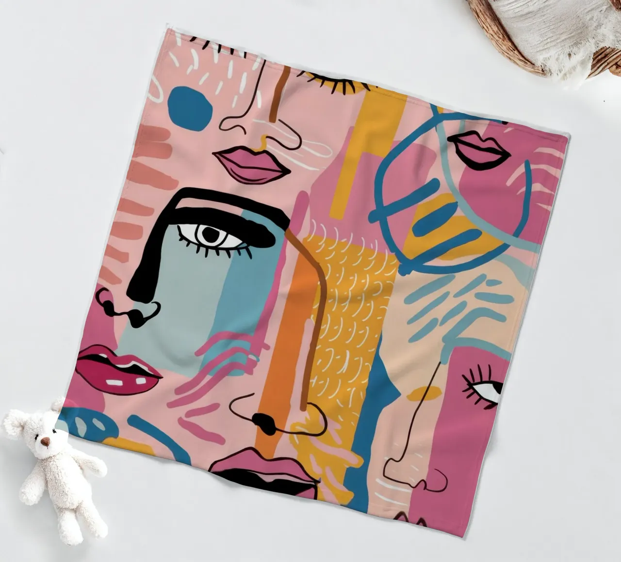 Gefragmenteerd gezicht Symfonie fleecedeken van Bring Haven