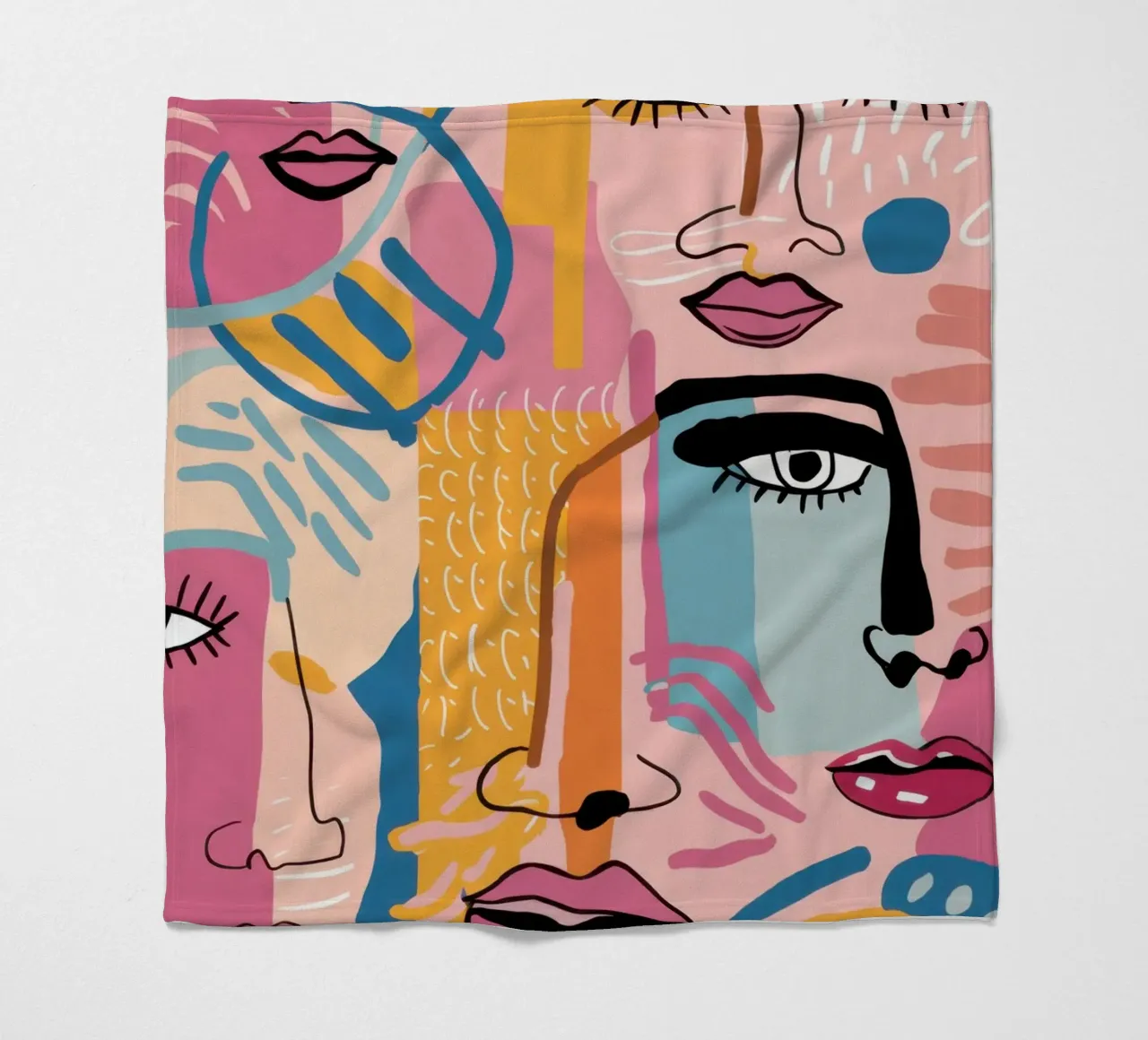 Gefragmenteerd gezicht Symfonie fleecedeken van Bring Haven