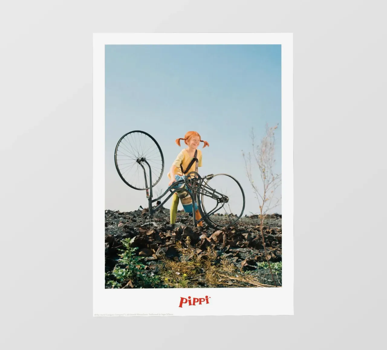 Pippi Calzelunghe e la sua bicicletta telo in pvc da Earl Beeman