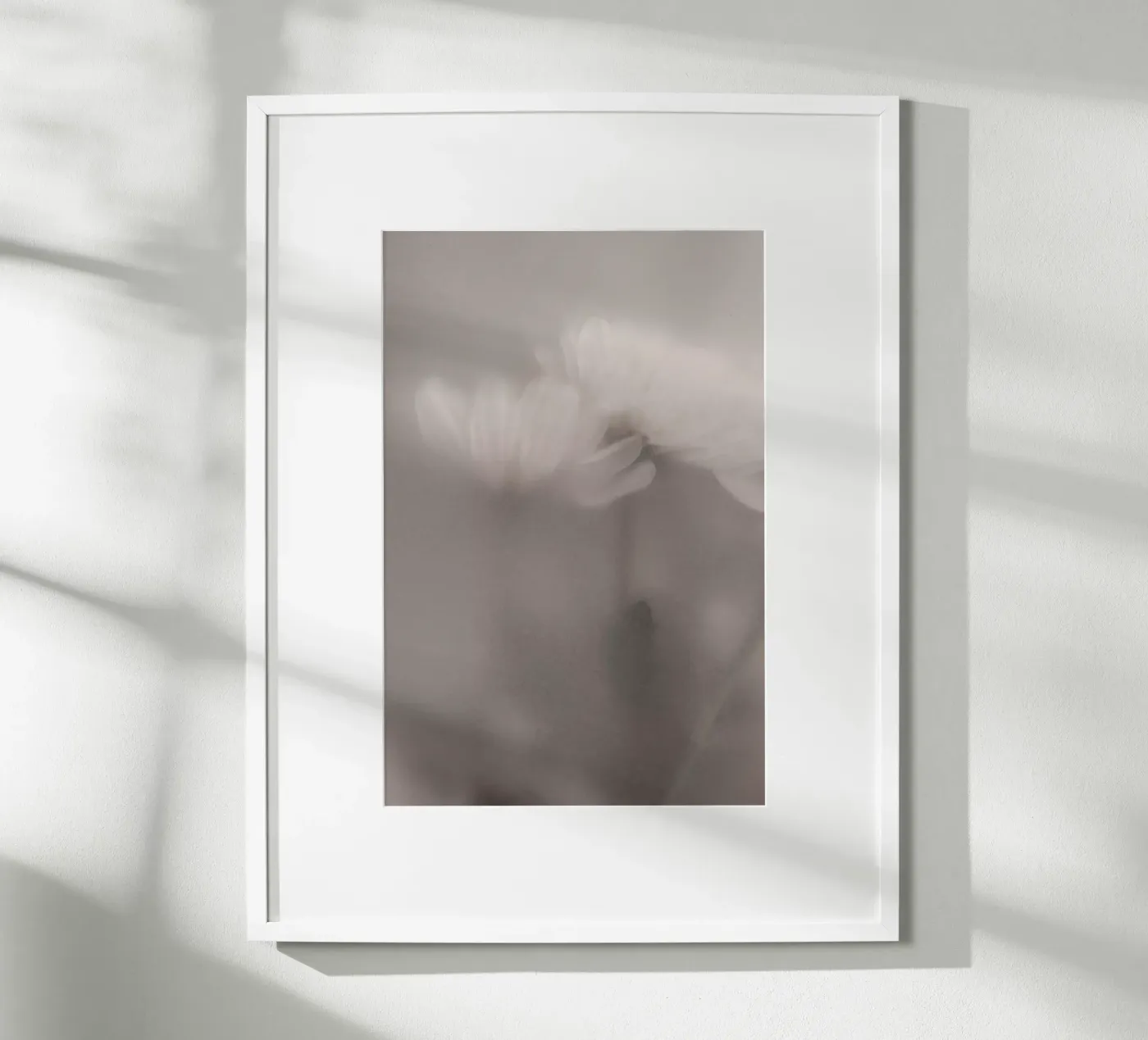 Blurred Flowers 3 poster da Mareike Böhmer Photography