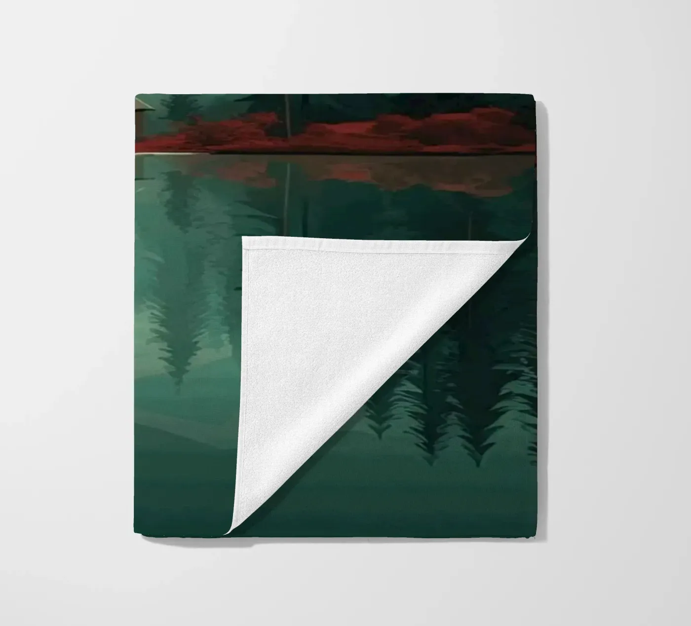 pine trees reflection strandhanddoek van Histrol