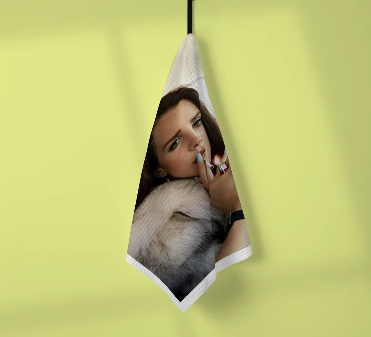 Rauchen Stil Lana Del Rey Geschirrtuch von licongeilish