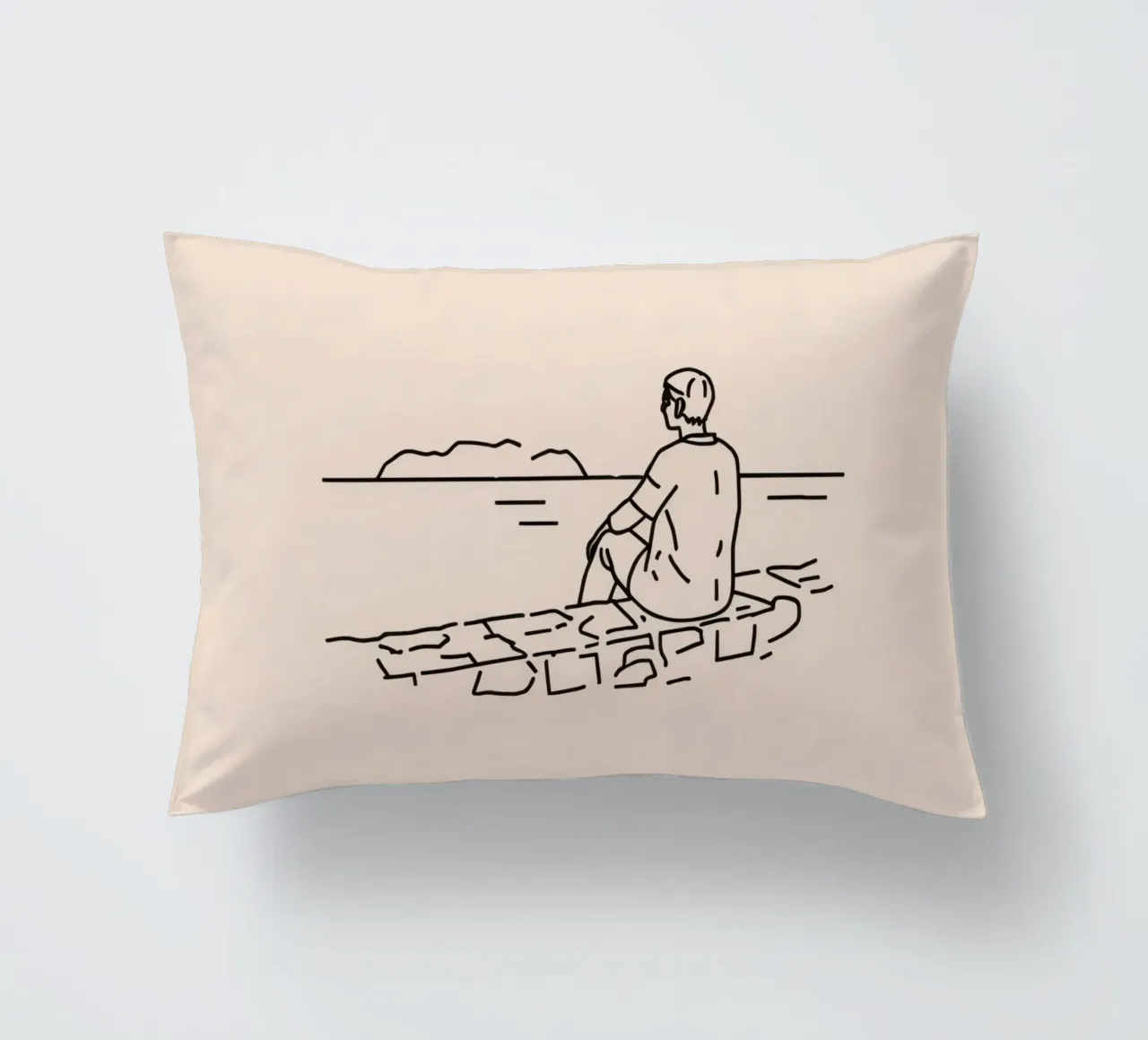 uomo riflette sull'acqua mentre è seduto sulla riva cuscino da DesignDoodle
