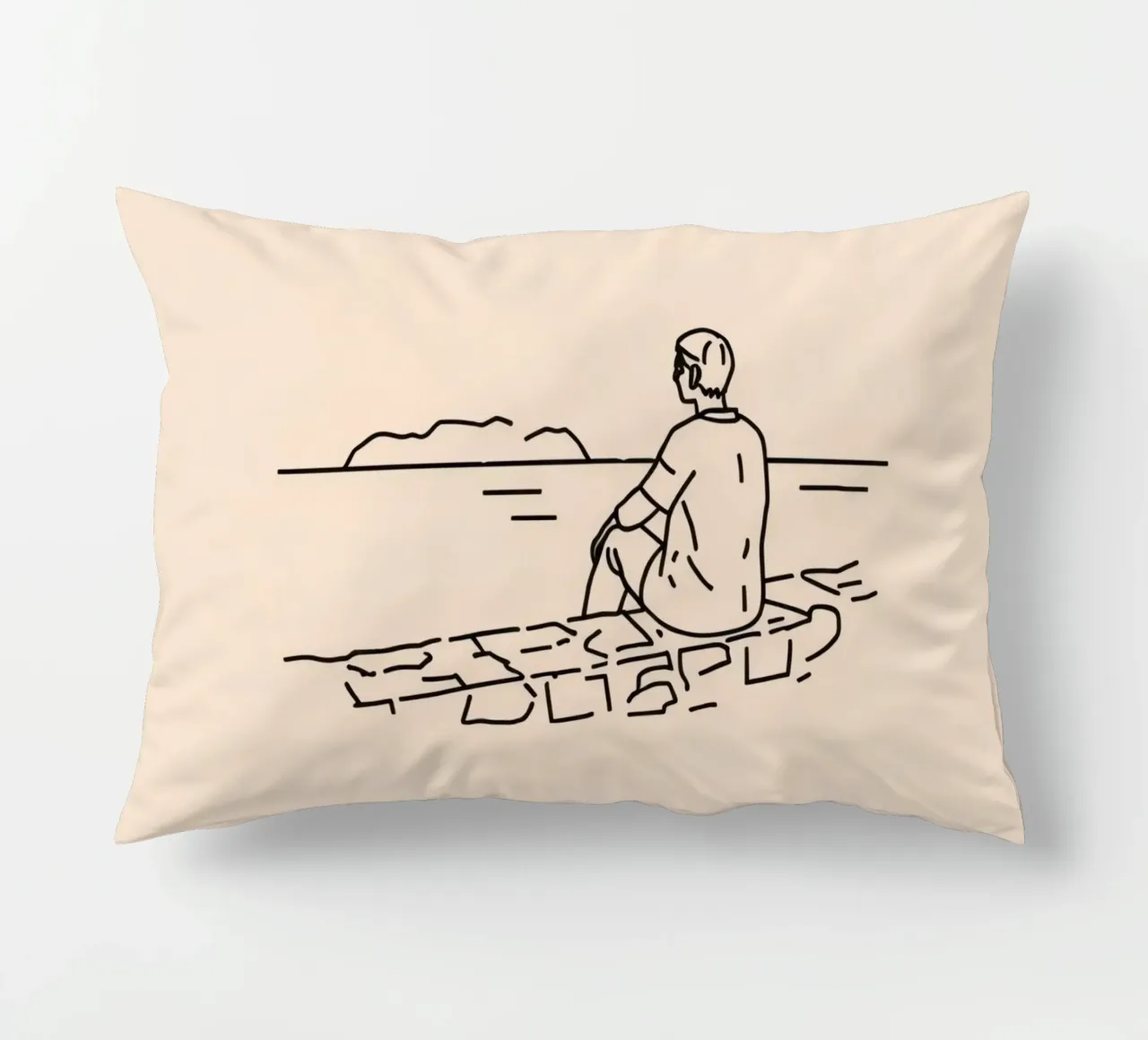 uomo riflette sull'acqua mentre è seduto sulla riva cuscino da DesignDoodle