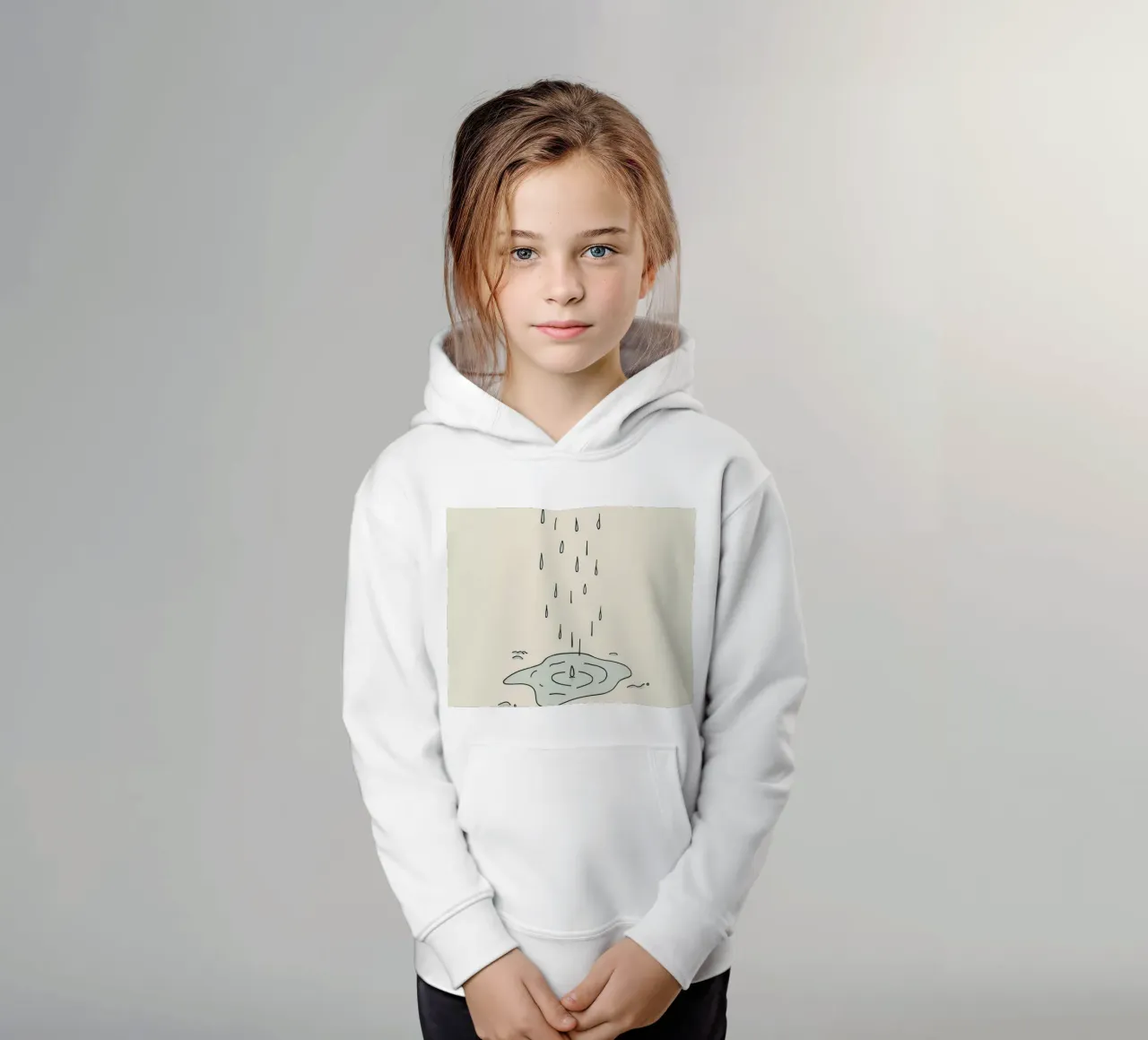 Gocce di acqua piovana che creano increspature in una piccola pozzanghera felpa bambino con cappuccio da DesignDoodle