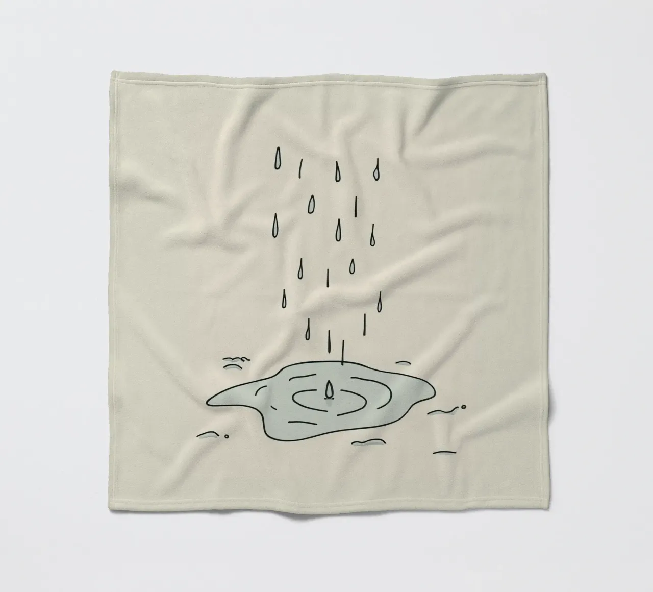 Gocce di acqua piovana che creano increspature in una piccola pozzanghera coperta in pile da DesignDoodle