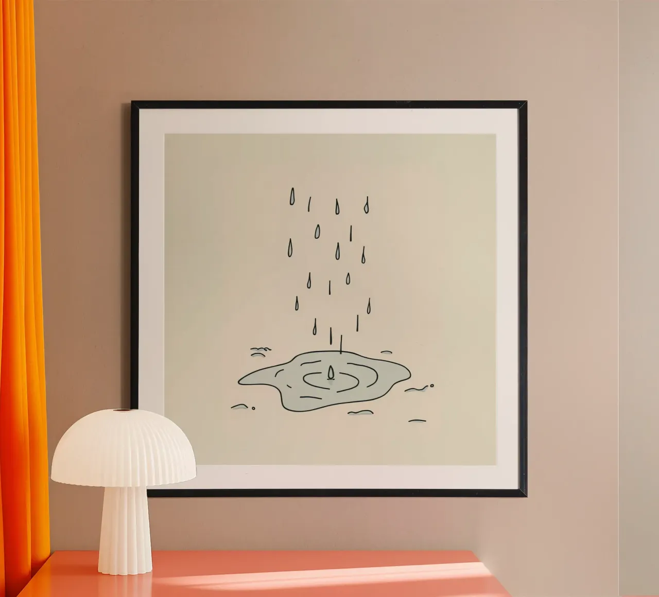 Gocce di acqua piovana che creano increspature in una piccola pozzanghera poster con telaio in plastica da DesignDoodle