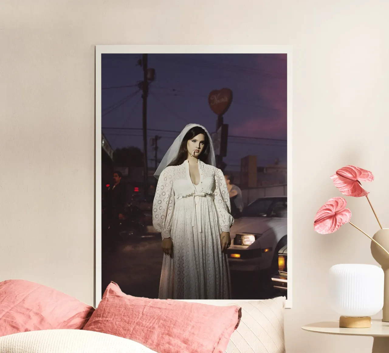 Abito bianco Ritratto di Lana Del Rey che fuma poster da licongeilish
