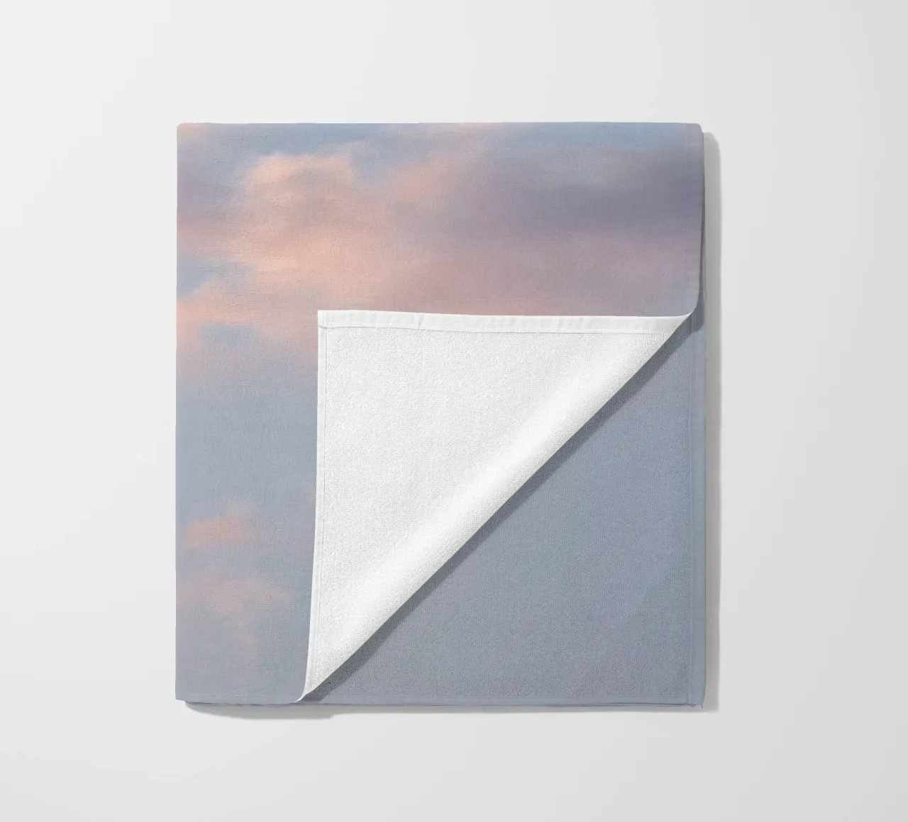 Pastel Sky 16 Strandtuch von Mareike Böhmer Photography