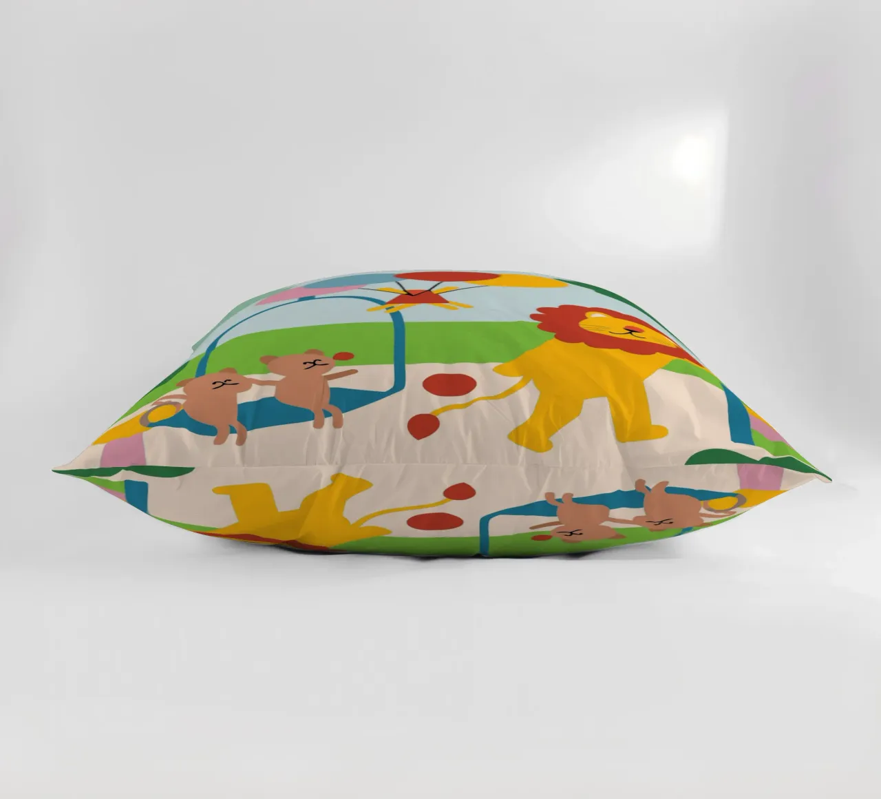 Leeuwen en katten kussen van CUTE ANIMALS