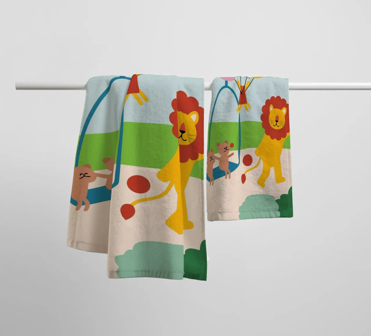 Leeuwen en katten badhanddoek van CUTE ANIMALS