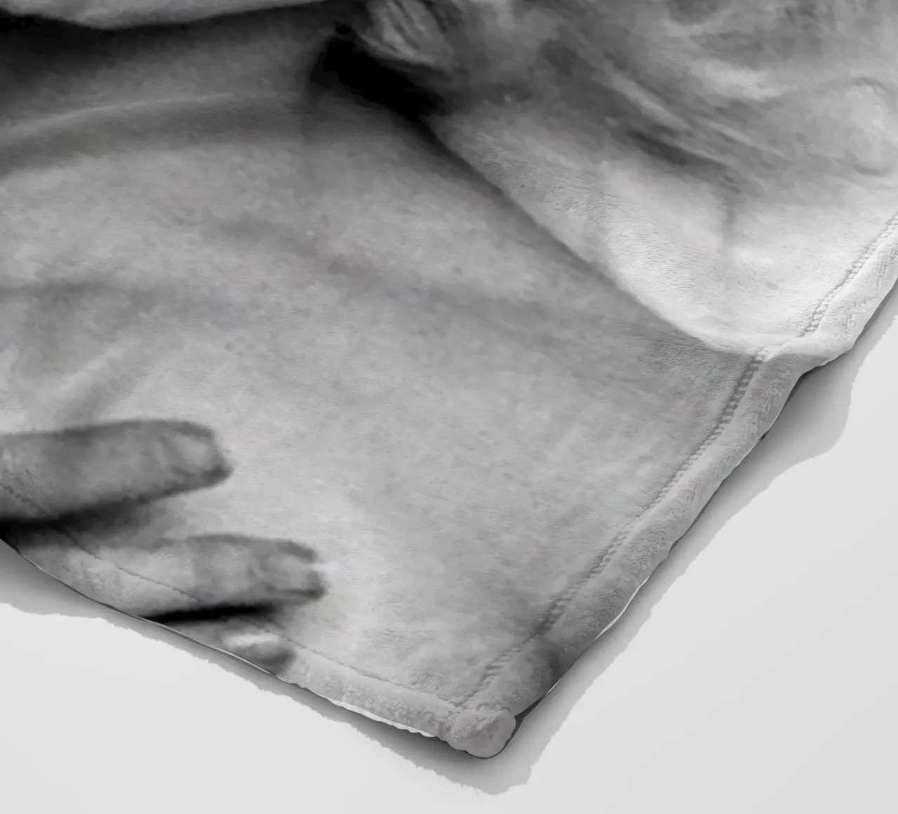 Dormire con la sigaretta coperta in pile da glover studio