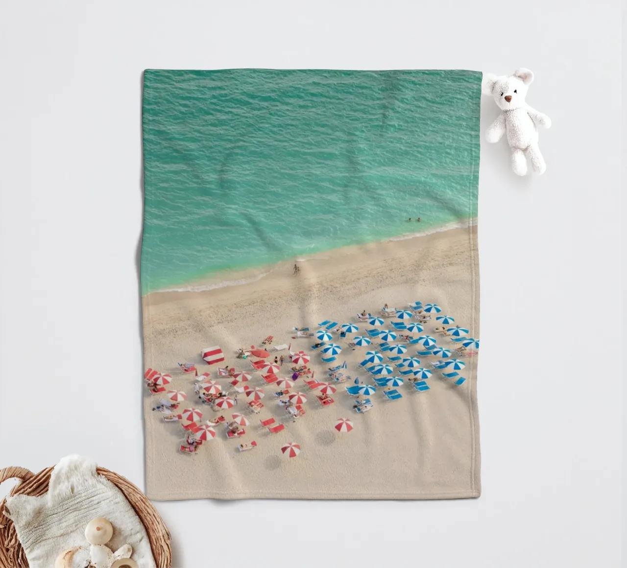 Think Beach fleece blanket by Takeme