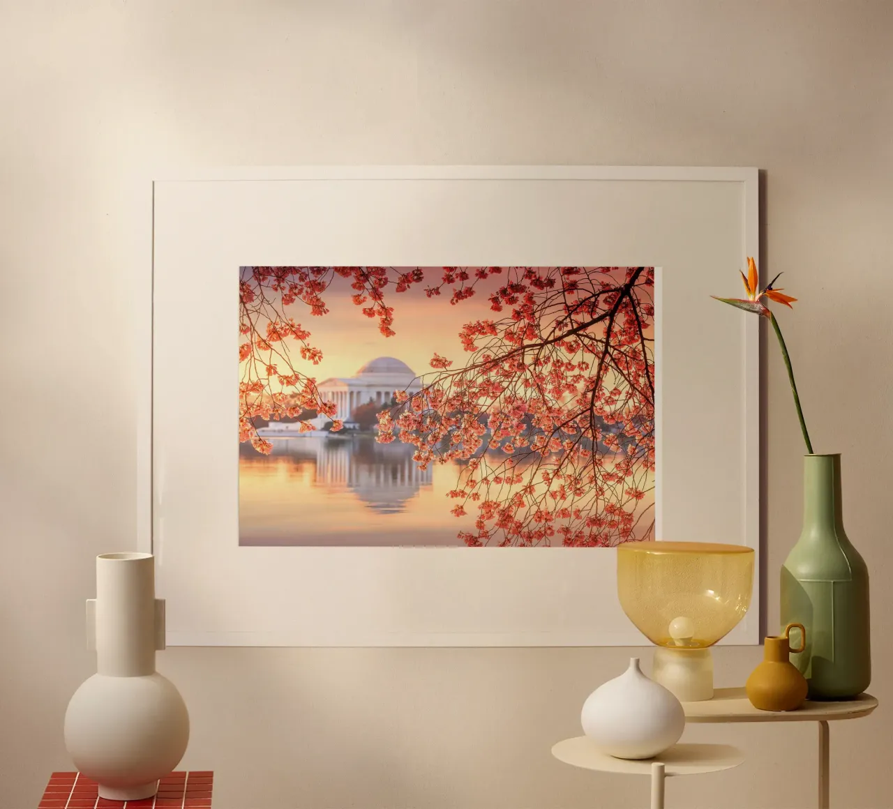 Fiori di ciliegio al Jefferson Memorial, Washington D.C. poster con telaio in alluminio da Wanderlust Vibes