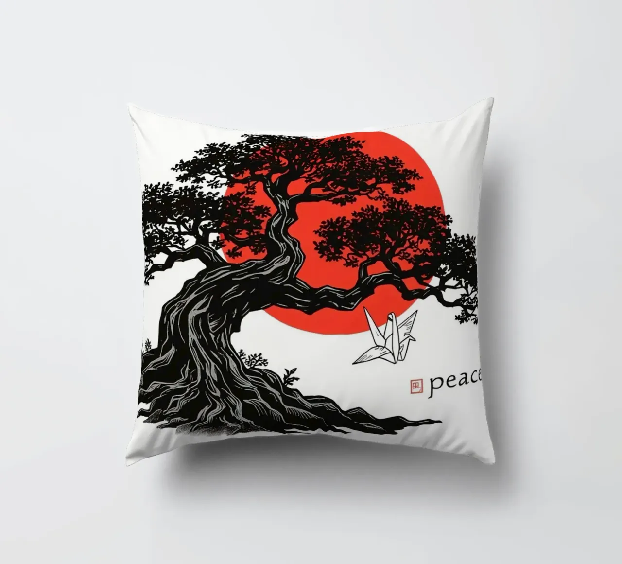 Rappresentazione artistica di un bonsai sotto un sole rosso cuscino da DesignDoodle