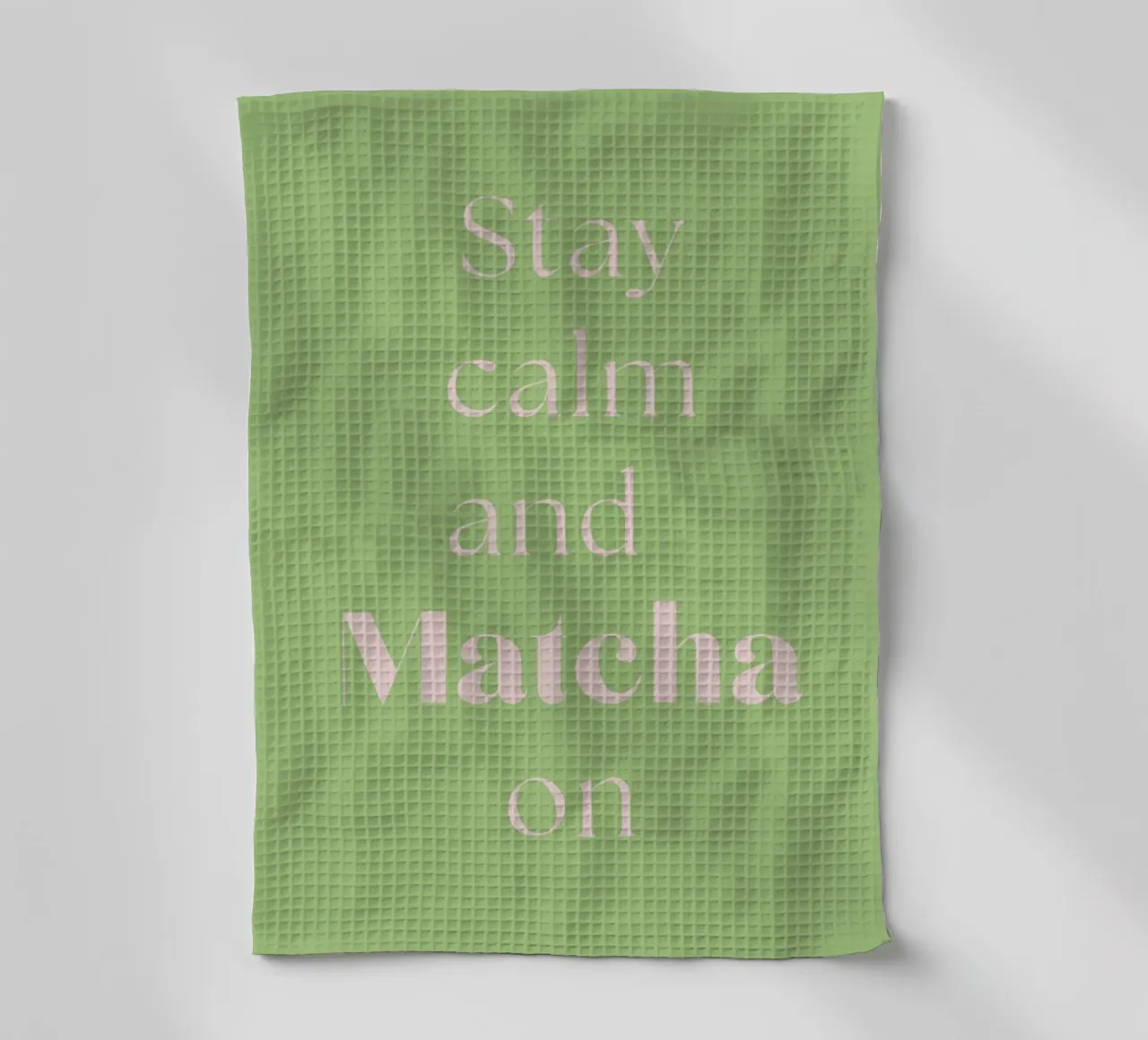 Mantenere la calma e continuare con il matcha canovaccio da cucina da Quirk & Quote