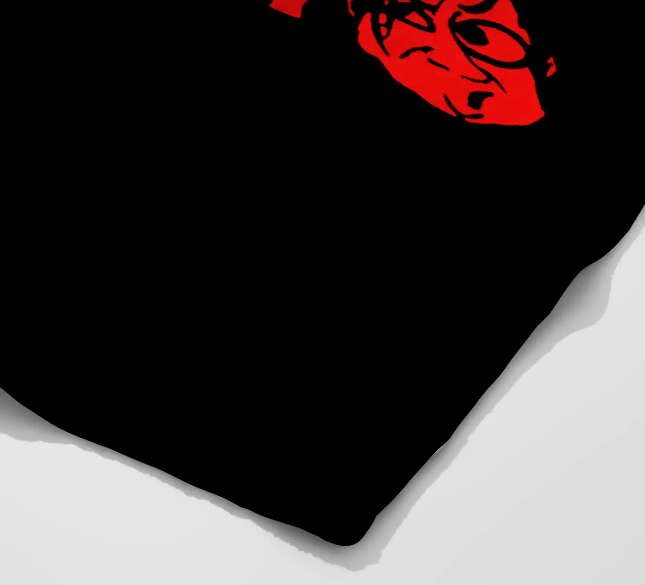 Maglietta classica SoAD coperta in pile da ninetyfourdesign_
