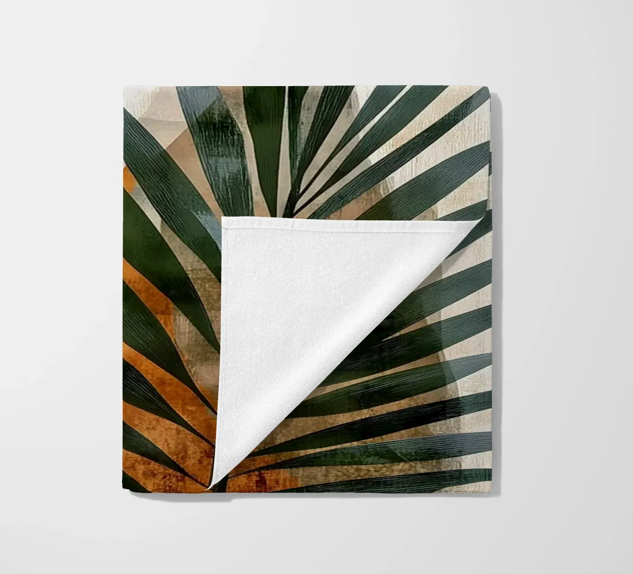 Palme Blatt abstrakte Kunst Strandtuch von Studio Verde