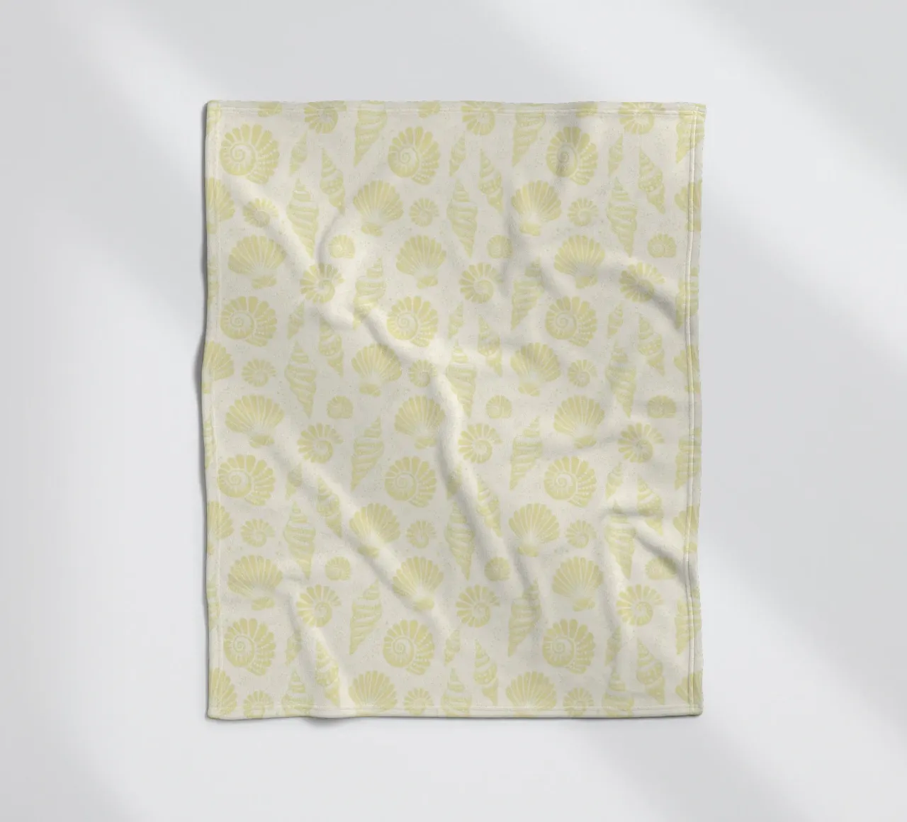 Conchiglie giallo burro coperta in pile da SilverPegasus