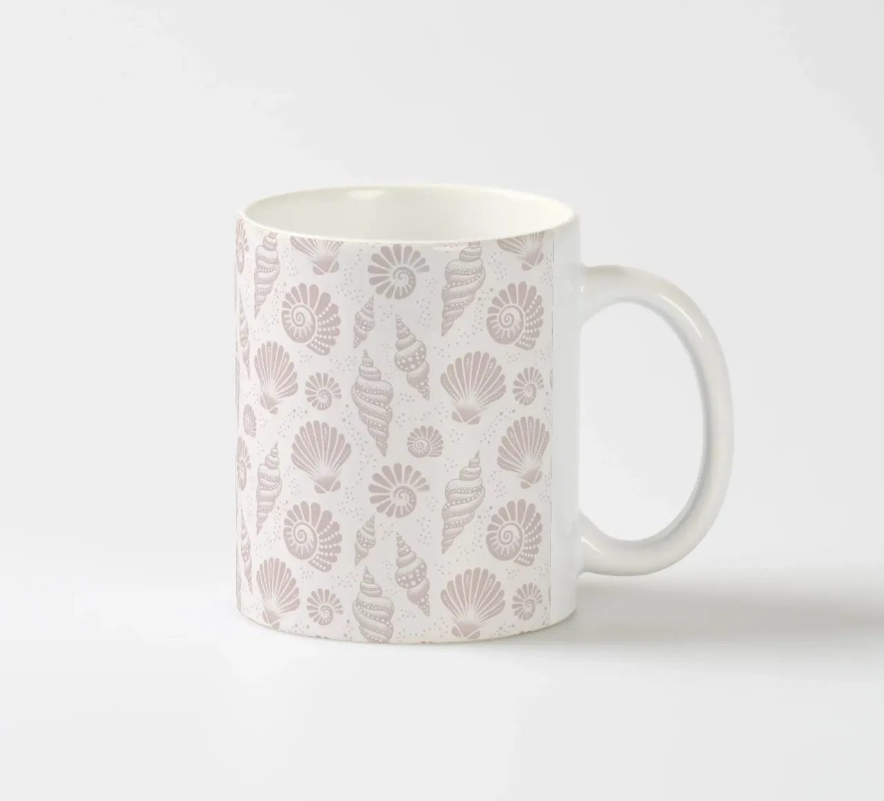 Conchiglie color grigio tazza in ceramica da SilverPegasus