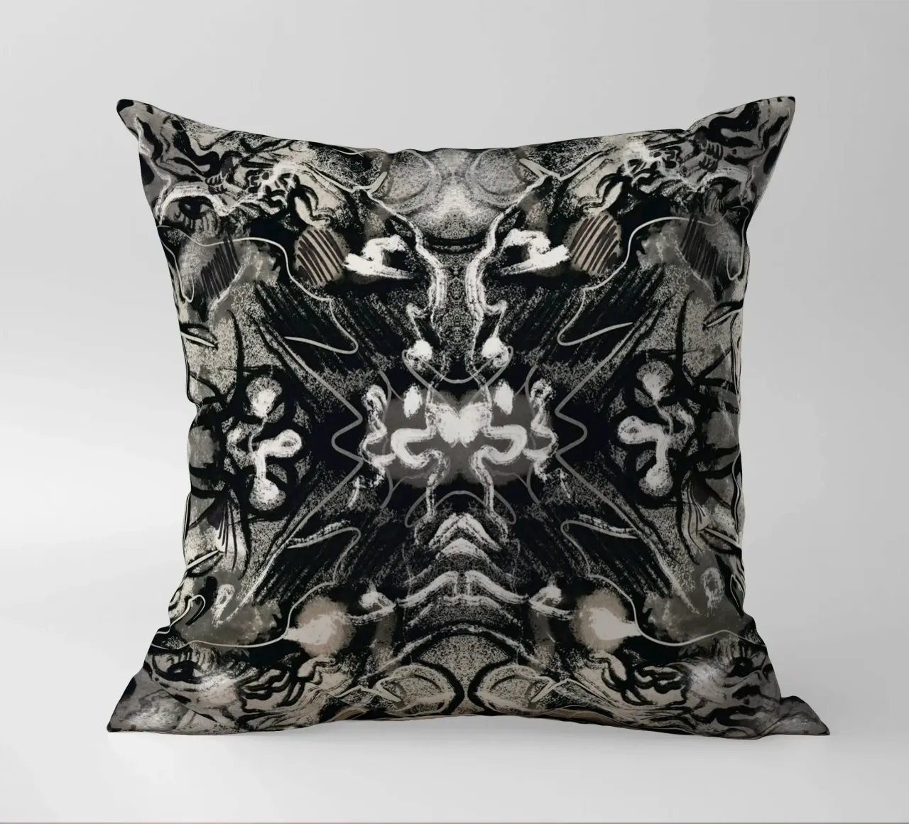 Rorschach 08 in bianco e nero cuscino da Little Dean