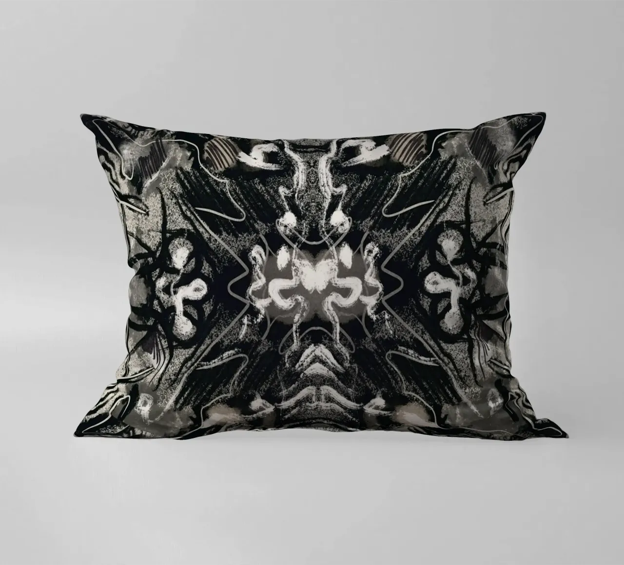 Rorschach 08 in bianco e nero cuscino da Little Dean