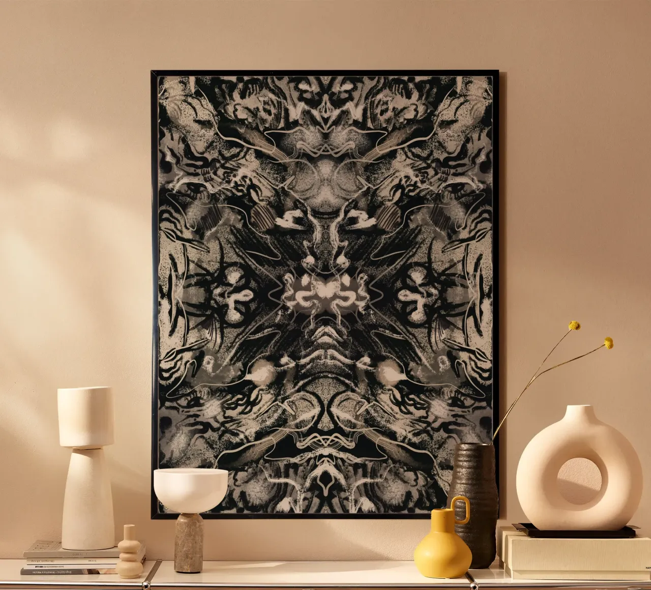 Rorschach 08 in bianco e nero poster con telaio in alluminio da Little Dean