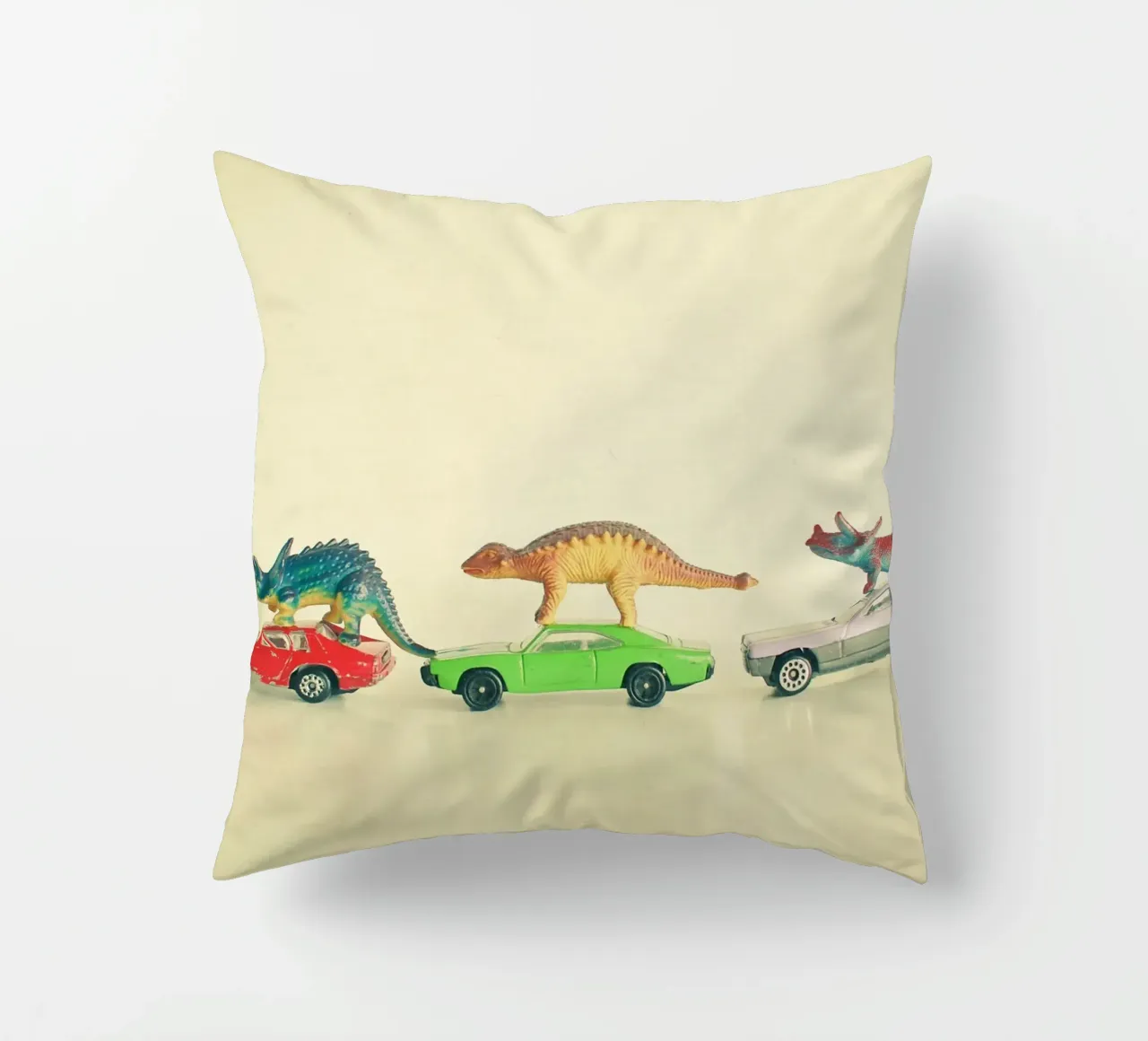 I dinosauri cavalcano le auto cuscino da Cassia Beck Photography