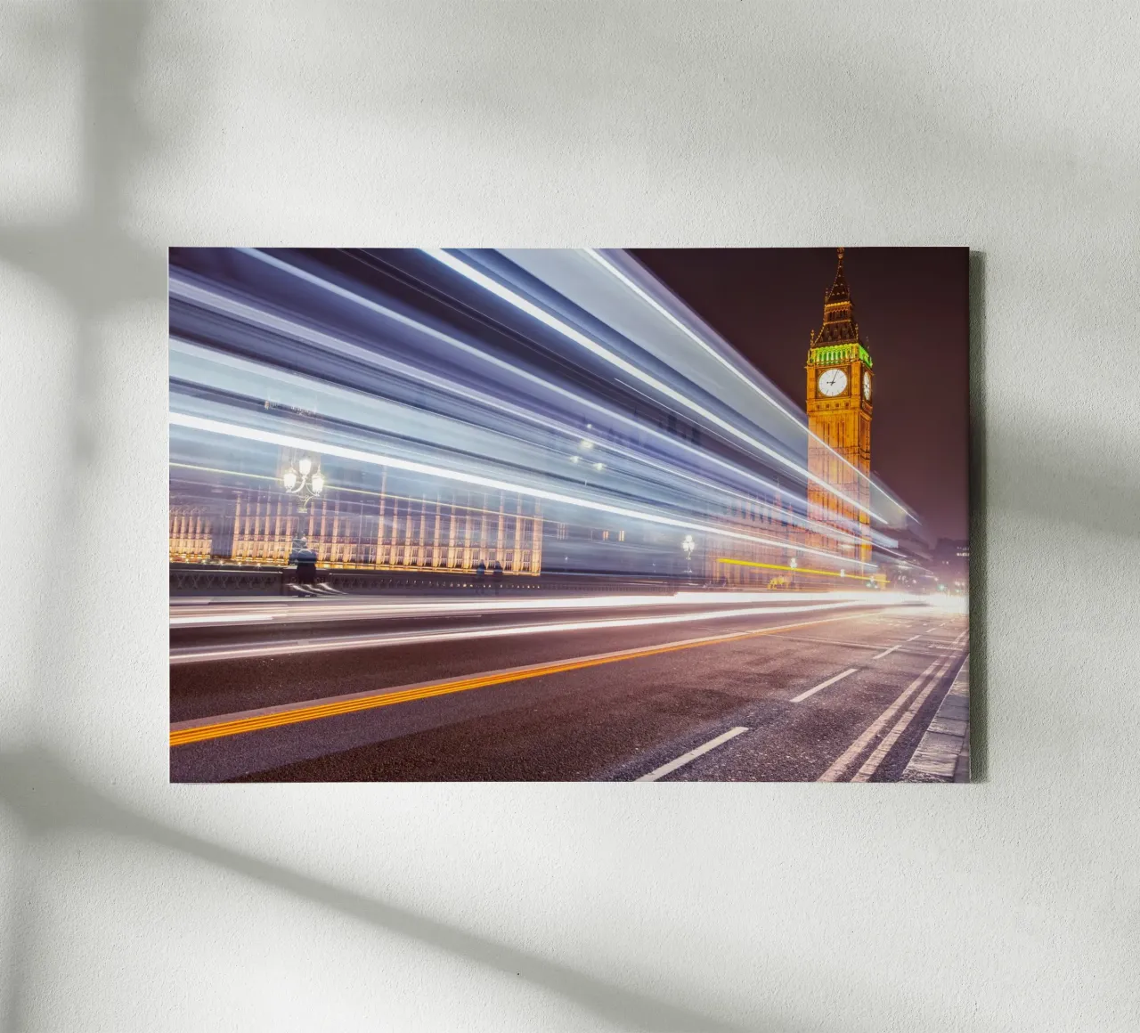 Time Stream, Londra tela con Cornice a cassetta da Wanderlust Vibes