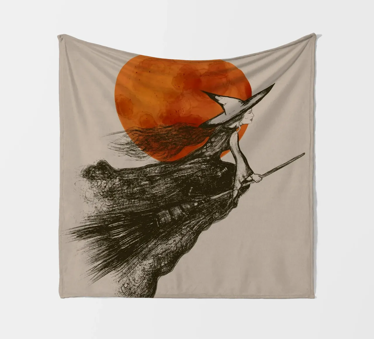 Strega volante con capelli lunghi davanti a una luna rossa coperta in pile da Lisa Jureczko Arts Illustration
