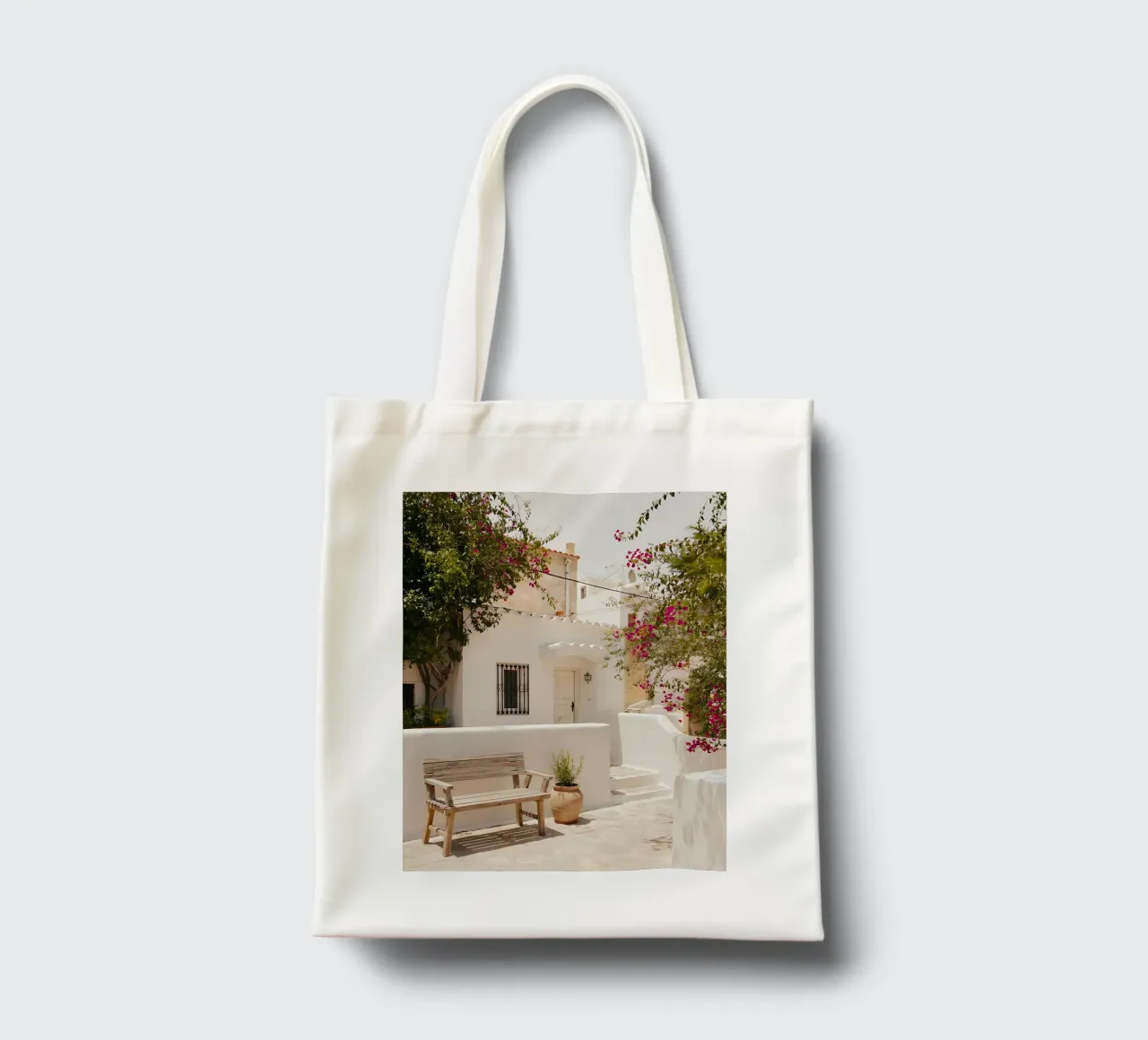 Wit huis en zonnige bougainvillea in Griekenland jute draagtas van Casa Limon